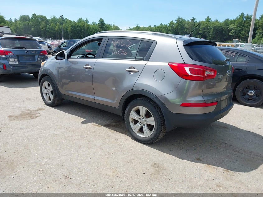 2011 Kia Sportage VIN KNDPBCA27B7015471 IAAI salvage auction — NORMAL WEAR, Original (Maine), sold $1,400 on 2026-07-30 (photo 3)