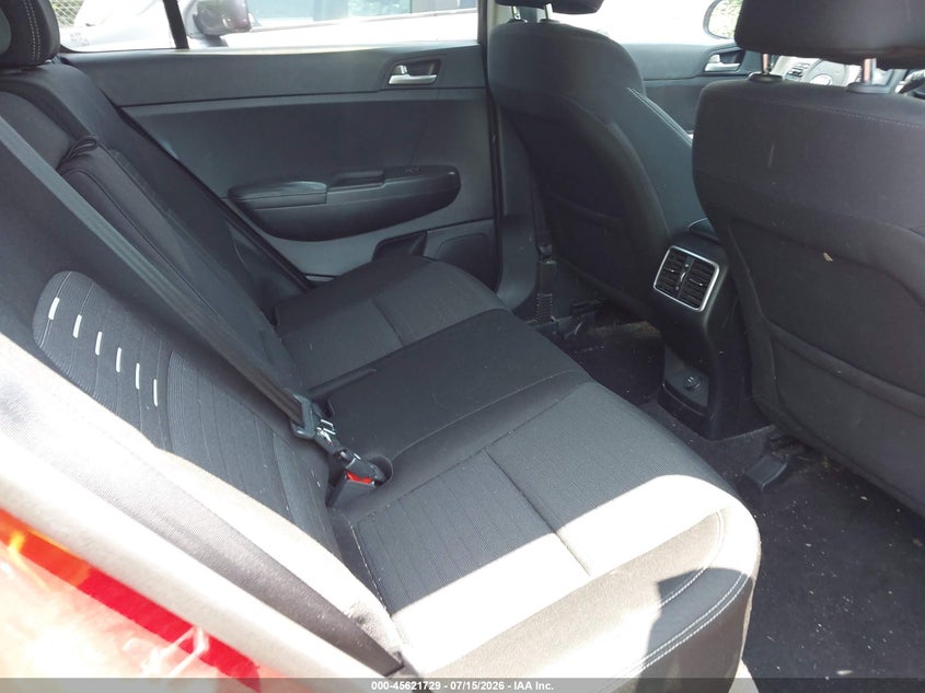 2018 Kia Sportage VIN KNDPMCAC9J7303753 IAAI salvage auction — NORMAL WEAR, Clear (North Carolina), sold $2,175 on 2026-07-30 (photo 8)