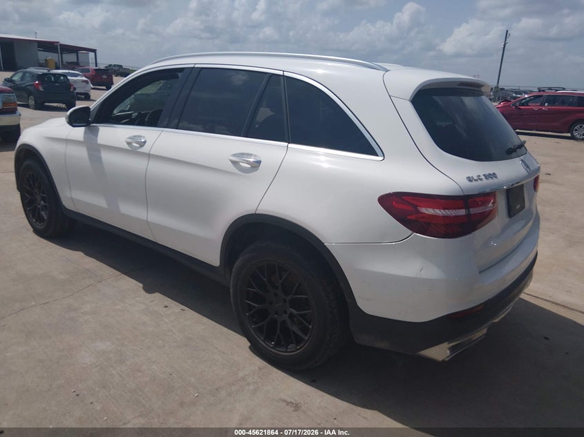 2019 Mercedes-benz Glc VIN WDC0G4KB5KF664922 IAAI salvage auction — SIDE, Original (Texas), sold $7,800 on 2026-08-19 (photo 3)