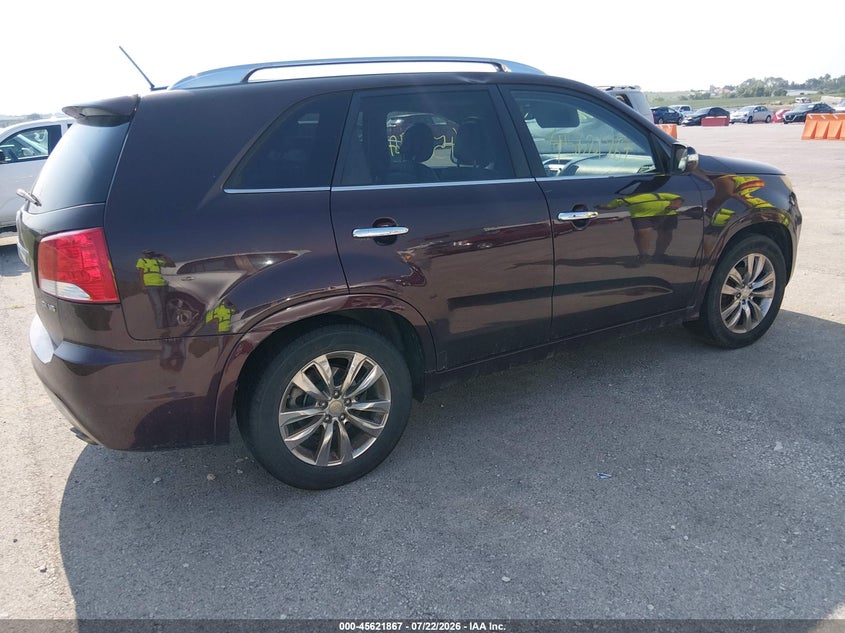 2011 Kia Sorento VIN 5XYKW4A24BG094444 IAAI salvage auction — NORMAL WEAR, Clear (Missouri), sold $25 on 2026-07-30 (photo 4)