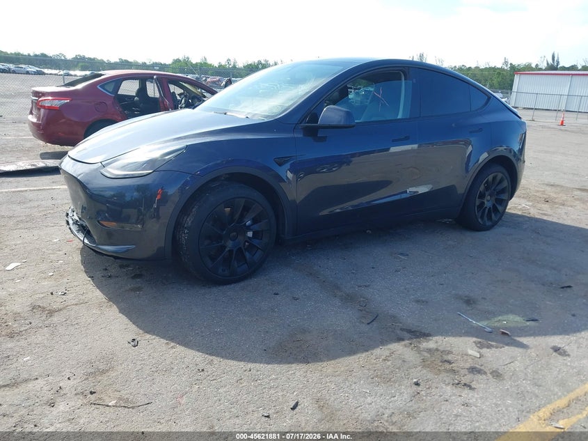 2024 Tesla Model y VIN 7SAYGDEE2RA317125 IAAI salvage auction — FRONT END, Salvage Title, sold $13,950 on 2026-08-27 (photo 2)