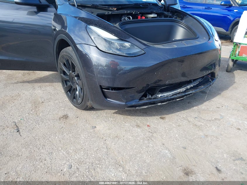 2024 Tesla Model y VIN 7SAYGDEE2RA317125 IAAI salvage auction — FRONT END, Salvage Title, sold $13,950 on 2026-08-27 (photo 6)