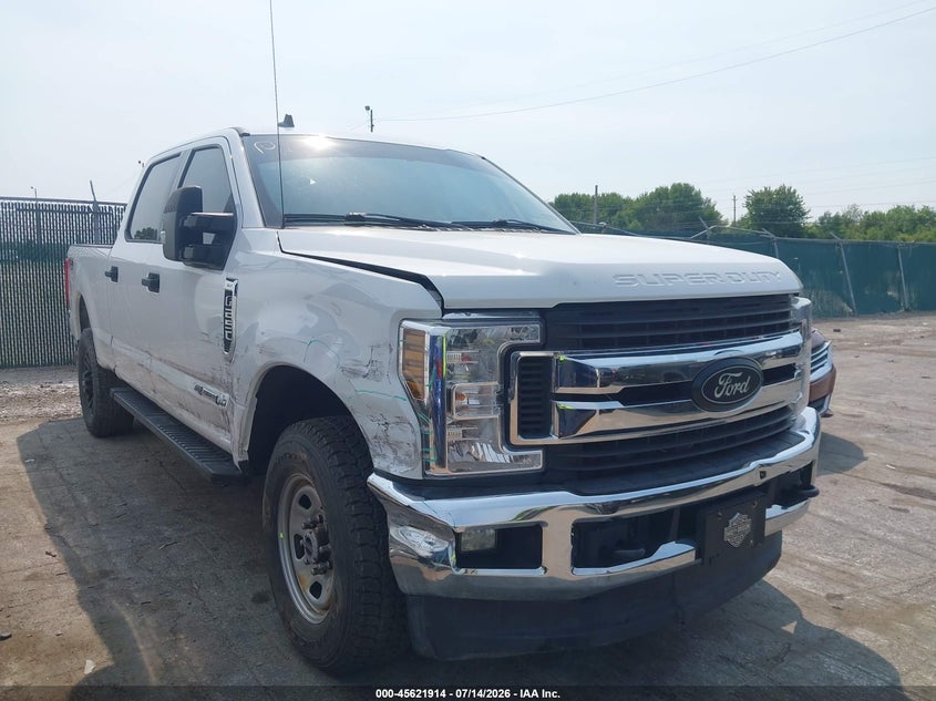 2019 Ford F-250 VIN 1FT7W2BTXKEF05923 IAAI salvage auction — RIGHT FRONT, Salvage (Ohio), sold $12,600 on 2026-07-28 (photo 1)