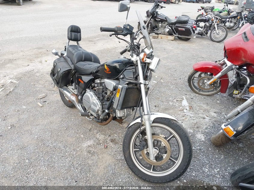 1985 Honda Vf700 VIN JH2RC2109FM107940 IAAI salvage auction — NORMAL WEAR, Clear (New York), sold $25 on 2026-07-21 (photo 1)