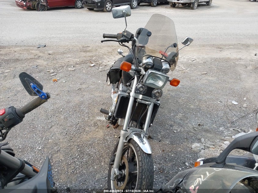 1985 Honda Vf700 VIN JH2RC2109FM107940 IAAI salvage auction — NORMAL WEAR, Clear (New York), sold $25 on 2026-07-21 (photo 5)