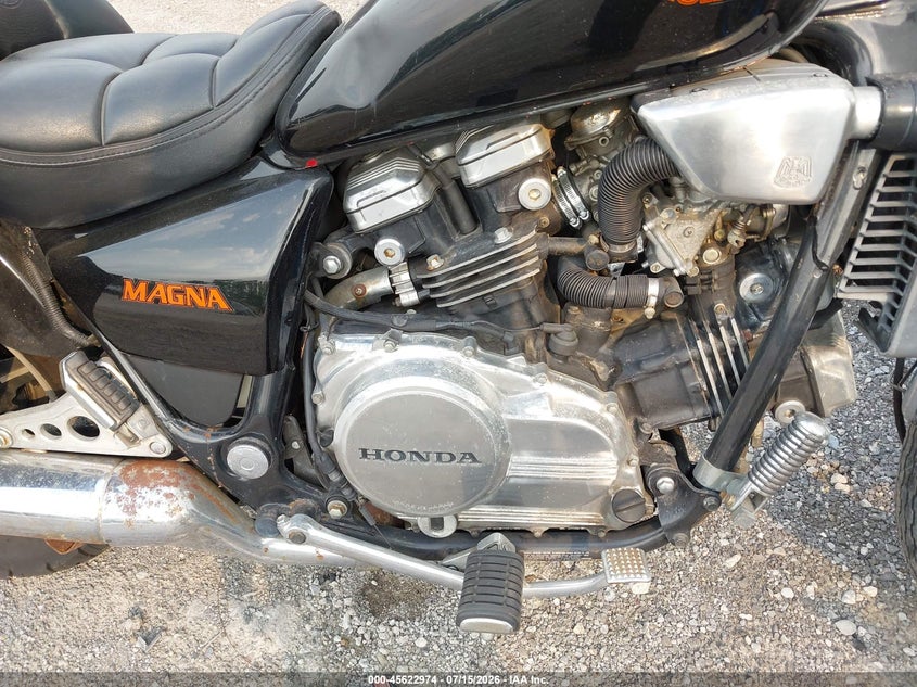 1985 Honda Vf700 VIN JH2RC2109FM107940 IAAI salvage auction — NORMAL WEAR, Clear (New York), sold $25 on 2026-07-21 (photo 8)