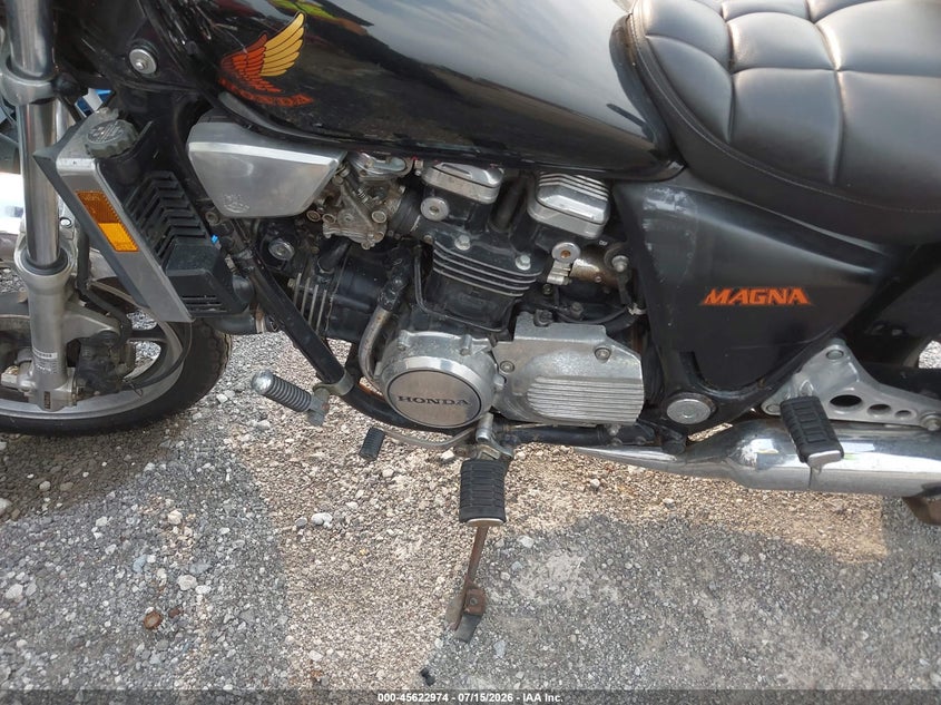 1985 Honda Vf700 VIN JH2RC2109FM107940 IAAI salvage auction — NORMAL WEAR, Clear (New York), sold $25 on 2026-07-21 (photo 9)