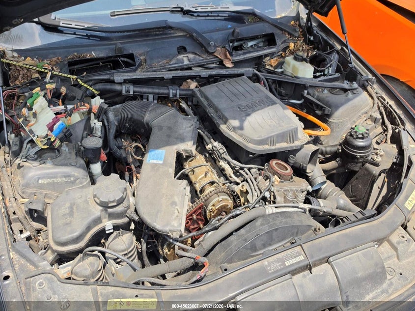 2009 BMW 3 series VIN WBAPM77519NL86602 IAAI salvage auction — ENGINE DAMAGE, Original (Ohio), sold $300 on 2026-08-19 (photo 9)