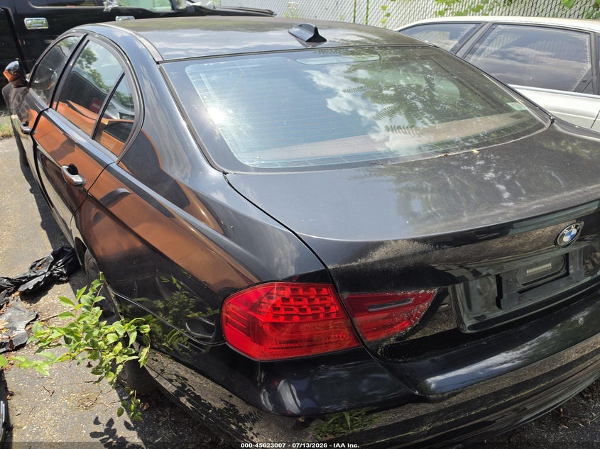 2009 BMW 3 series VIN WBAPM77519NL86602 IAAI salvage auction — ENGINE DAMAGE, Original (Ohio), sold $300 on 2026-08-19 (photo 3)
