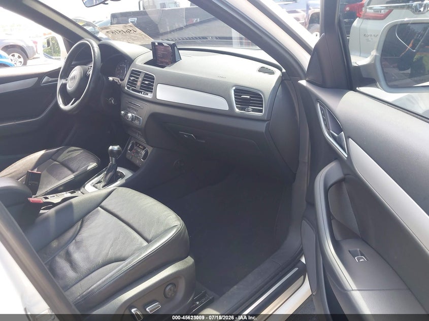2018 Audi Q3 VIN WA1BCCFS8JR018487 IAAI salvage auction — NORMAL WEAR, Clear (North Carolina), sold $4,850 on 2026-07-29 (photo 5)