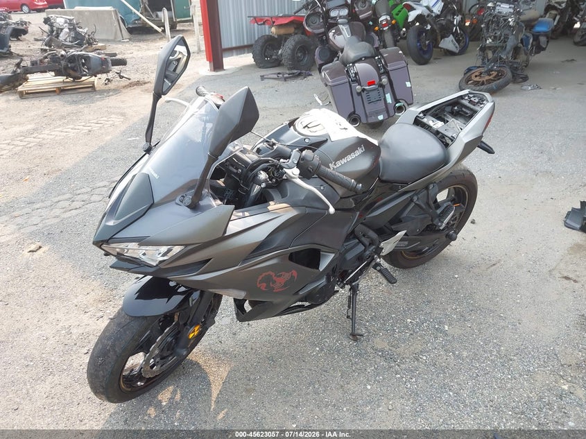 2023 Kawasaki Ninja VIN ML5EXER17PDA87373 IAAI salvage auction — RIGHT SIDE, Salvage - Greater Than 75% (Maryland), sold $25 on 2026-07-29 (photo 2)