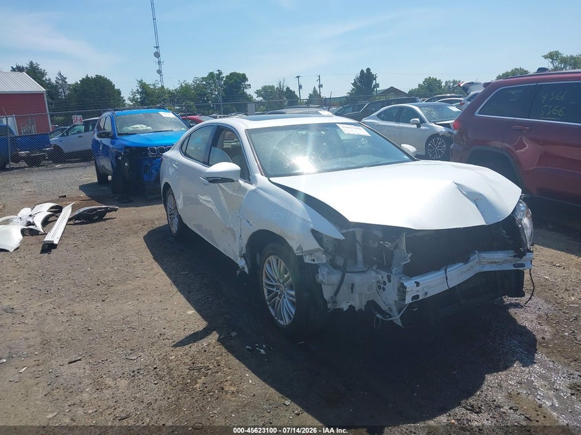 2014 Lexus ES VIN JTHBK1GG6E2101453 IAAI salvage auction — FRONT END, Salvage (Missouri), sold $3,525 on 2026-09-01 (photo 1)