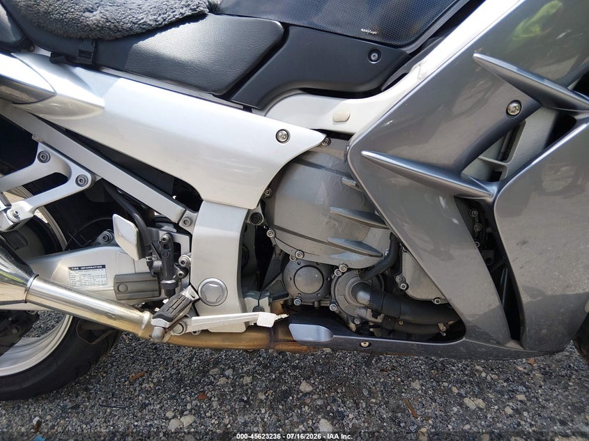2004 Yamaha Fjr1300 VIN JYARP07E54A002035 IAAI salvage auction — NORMAL WEAR, Clear (South Carolina), sold $1,050 on 2026-07-21 (photo 8)