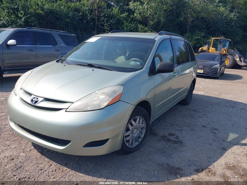 2010 Toyota Sienna VIN 5TDKK4CC0AS333572 IAAI salvage auction — NORMAL WEAR, Clear (Pennsylvania), sold $1,250 on 2026-07-24 (photo 2)