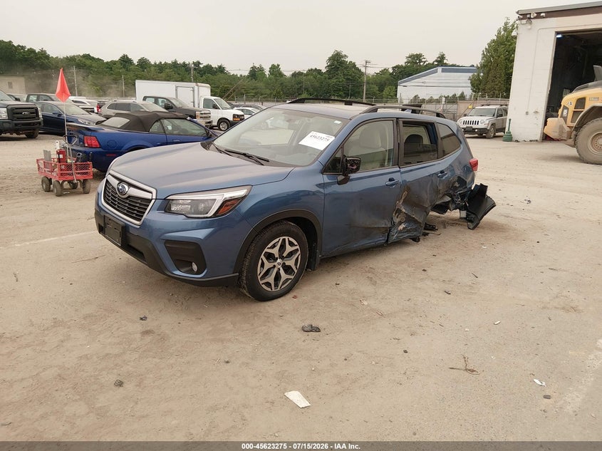 2021 Subaru Forester VIN JF2SKAJC4MH512936 IAAI salvage auction — LEFT SIDE, Salvage Title, sold $3,350 on 2026-08-02 (photo 2)