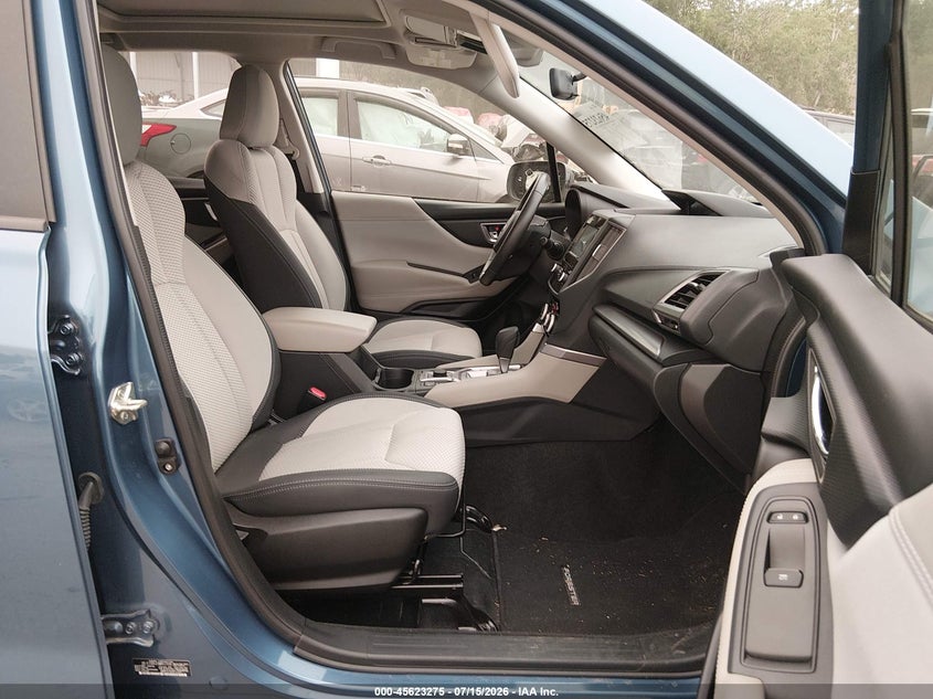 2021 Subaru Forester VIN JF2SKAJC4MH512936 IAAI salvage auction — LEFT SIDE, Salvage Title, sold $3,350 on 2026-08-02 (photo 5)