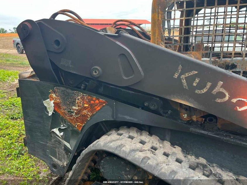 2021 Kubota Svl97-2 VIN KBCZ064CJM1D62745 IAAI salvage auction — BURN, Bill Of Sale (Georgia), sold $2,750 on 2026-07-29 (photo 6)