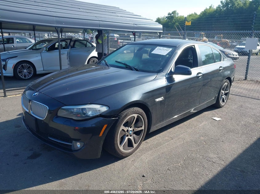 2012 BMW 5er VIN WBAFZ9C55CC751722 IAAI salvage auction — REAR END, Salvage (Connecticut), sold $1,750 on 2026-08-01 (photo 2)