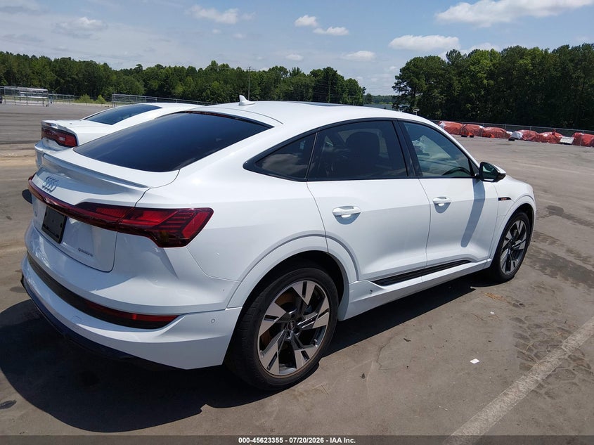 2022 Audi E-tron sportback VIN WA11AAGEXNB013059 IAAI salvage auction — LEFT FRONT, Salvage (North Carolina), sold $17,000 on 2026-08-02 (photo 4)