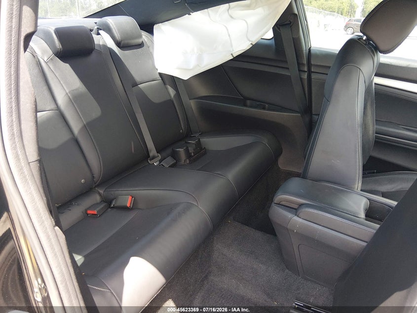 2019 Honda Civic VIN 2HGFC3B96KH353583 IAAI salvage auction — LEFT FRONT, Wait Title, sold $2,950 on 2026-09-30 (photo 8)