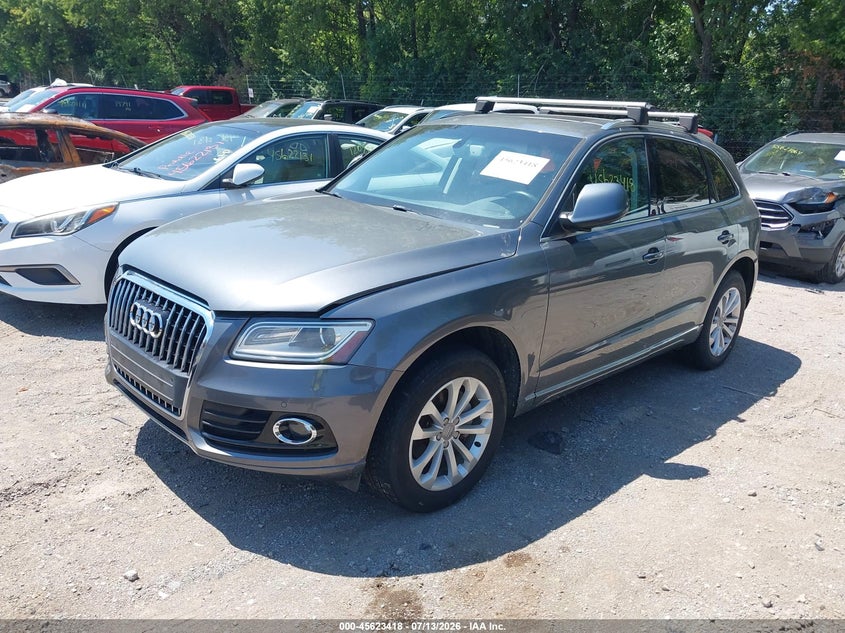 2013 Audi Q5 VIN WA1LFAFP0DA041664 IAAI salvage auction — NORMAL WEAR, Clear (Indiana), sold $1,100 on 2026-07-29 (photo 2)