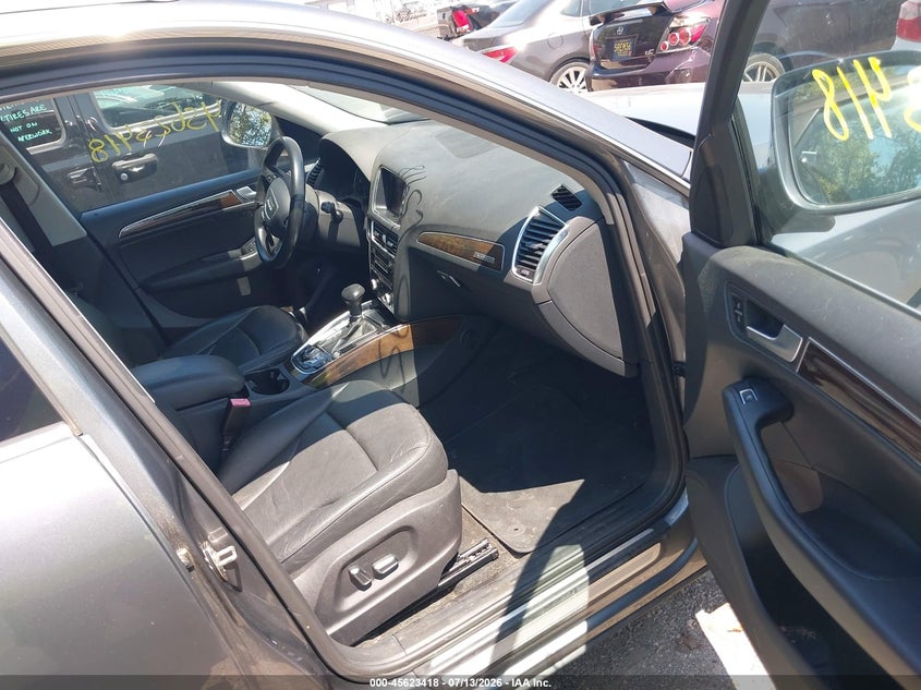 2013 Audi Q5 VIN WA1LFAFP0DA041664 IAAI salvage auction — NORMAL WEAR, Clear (Indiana), sold $1,100 on 2026-07-29 (photo 5)