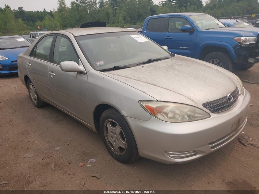 2002 Toyota Camry VIN JTDBE32K420041521 IAAI salvage auction — UNKNOWN, Clear (Massachusetts), sold $425 on 2026-07-24 (photo 1)