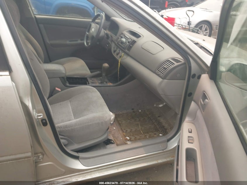 2002 Toyota Camry VIN JTDBE32K420041521 IAAI salvage auction — UNKNOWN, Clear (Massachusetts), sold $425 on 2026-07-24 (photo 5)