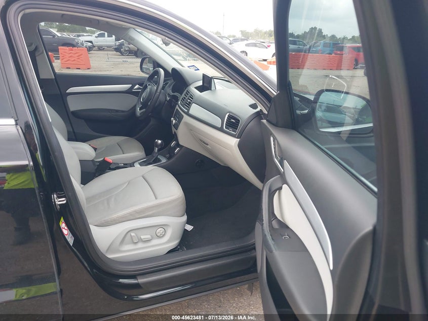 2015 Audi Q3 VIN WA1BFCFS3FR002549 IAAI salvage auction — NORMAL WEAR, Salvage Title, sold $25 on 2026-07-22 (photo 5)