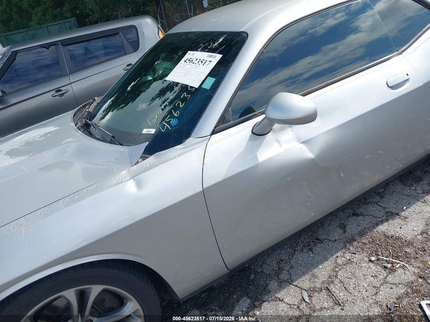 2020 Dodge Challenger VIN 2C3CDZBT7LH123182 IAAI salvage auction — HAIL, Salvage Title, sold $8,200 on 2026-08-29 (photo 6)