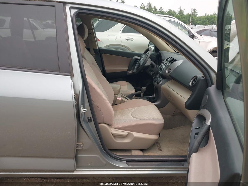 2006 Toyota Rav4 VIN JTMZD33VX65029215 IAAI salvage auction — NORMAL WEAR, Clear (Massachusetts), sold $1,700 on 2026-07-31 (photo 5)