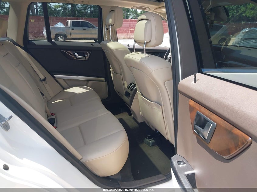 2015 Mercedes-benz Glk-klasse VIN WDCGG5HB4FG426670 IAAI salvage auction — RIGHT SIDE, Wait Title, sold $4,025 on 2026-08-20 (photo 8)