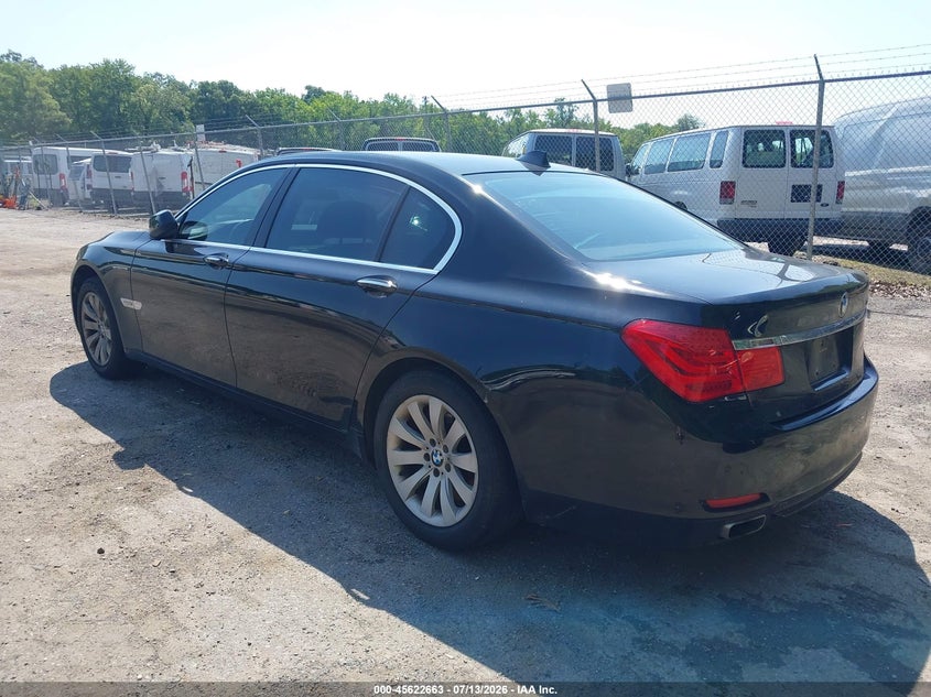 2011 BMW 7 series VIN WBAKB8C52BCY65849 IAAI salvage auction — NORMAL WEAR, Clear (Virginia), sold $125 on 2026-07-28 (photo 3)