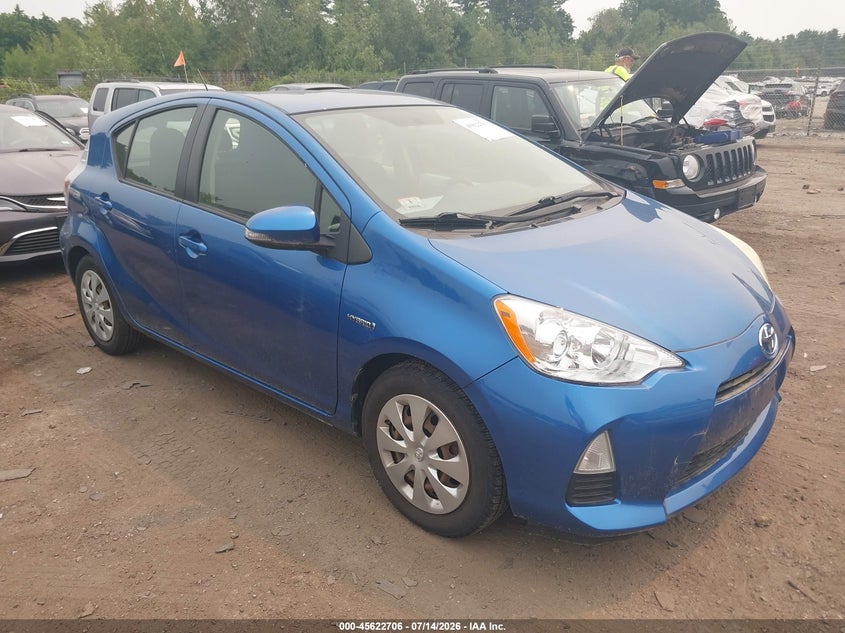 2012 Toyota Prius c VIN JTDKDTB3XC1519464 IAAI salvage auction — NORMAL WEAR, Salvage Title, sold $525 on 2026-07-17 (photo 1)