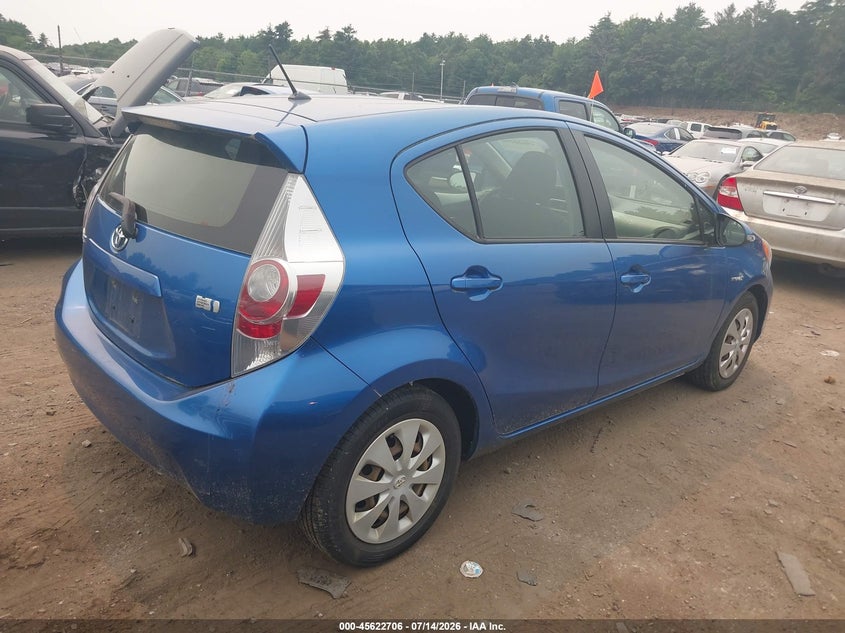 2012 Toyota Prius c VIN JTDKDTB3XC1519464 IAAI salvage auction — NORMAL WEAR, Salvage Title, sold $525 on 2026-07-17 (photo 4)