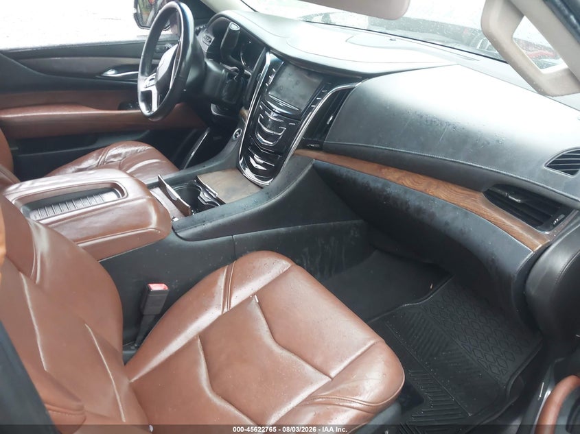 2018 Cadillac Escalade VIN 1GYS4HKJ3JR164089 IAAI salvage auction — FRONT & REAR, Salvage Title, sold $6,775 on 2026-08-22 (photo 5)