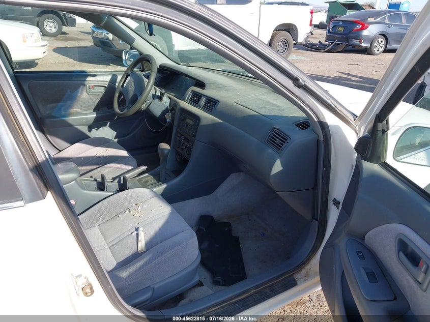 1999 Toyota Camry VIN JT2BG22K2X0289657 IAAI salvage auction — NORMAL WEAR, Clear (New Mexico), sold $25 on 2026-07-29 (photo 5)