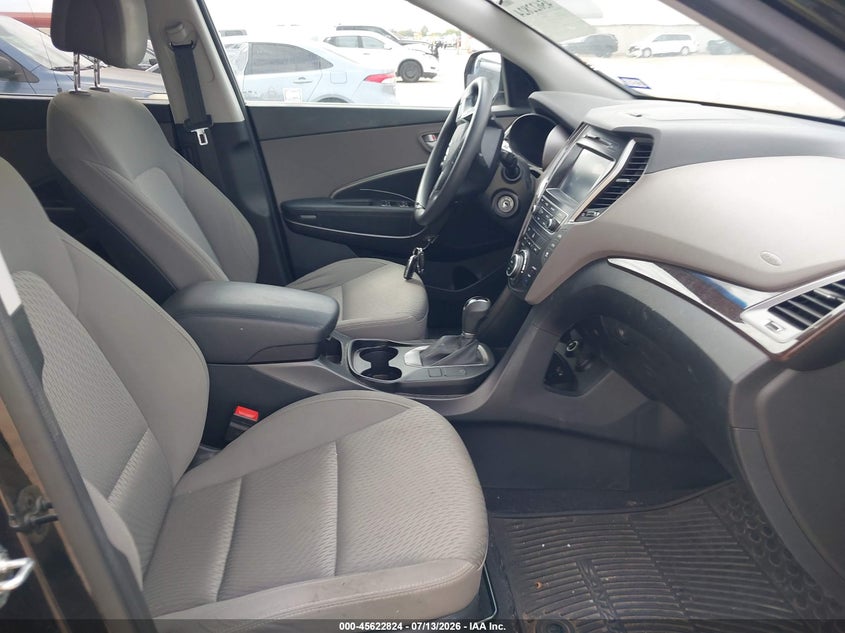 2017 Hyundai Santa fe VIN KM8SM4HF8HU234951 IAAI salvage auction — NORMAL WEAR, Clear (Connecticut), sold $1,850 on 2026-07-29 (photo 5)