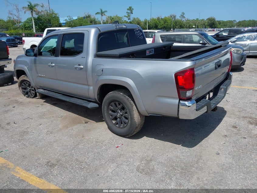 2020 Toyota Tacoma VIN 3TYCZ5AN2LT003501 IAAI salvage auction — RIGHT SIDE, Salvage Title, sold $13,900 on 2026-08-22 (photo 3)