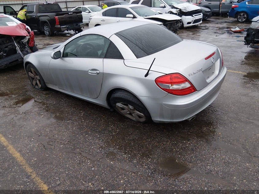 2006 Mercedes-benz Slk-class VIN WDBWK54F96F124031 IAAI salvage auction — SIDE, Salvage (Texas), sold $875 on 2026-08-12 (photo 3)