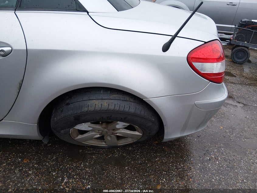 2006 Mercedes-benz Slk-class VIN WDBWK54F96F124031 IAAI salvage auction — SIDE, Salvage (Texas), sold $875 on 2026-08-12 (photo 6)