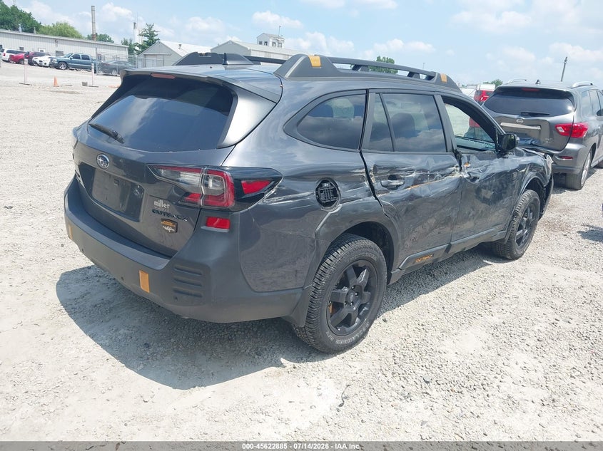 2024 Subaru Outback VIN 4S4BTGUD4R3176210 IAAI salvage auction — SIDE, Salvage Title, sold $8,500 on 2026-07-28 (photo 4)