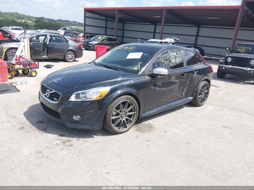 2013 Volvo C30 VIN YV1672MK2D2303007 IAAI salvage auction — LEFT SIDE, Salvage (Missouri), sold $550 on 2026-08-17 (photo 2)