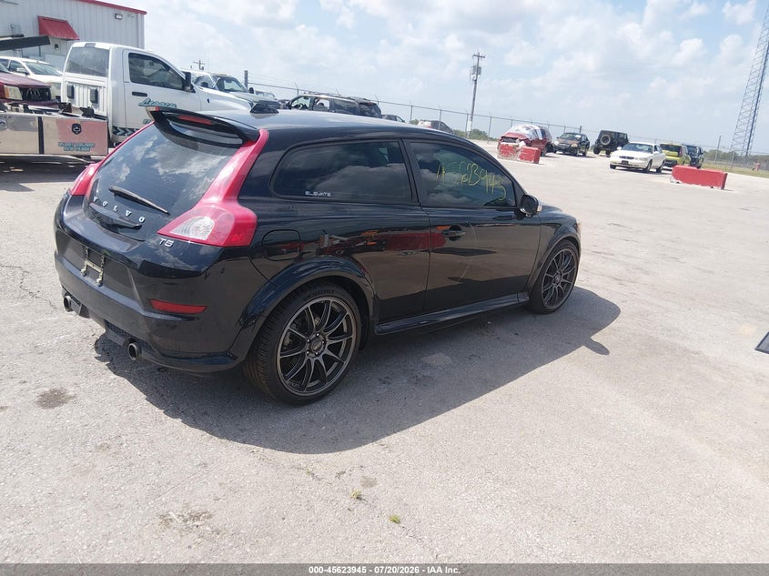 2013 Volvo C30 VIN YV1672MK2D2303007 IAAI salvage auction — LEFT SIDE, Salvage (Missouri), sold $550 on 2026-08-17 (photo 4)