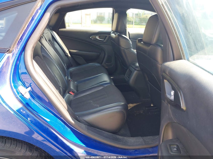 2016 Chrysler 200 VIN 1C3CCCBB3GN184310 IAAI salvage auction — REAR END, Salvage Title, sold $650 on 2026-07-31 (photo 8)