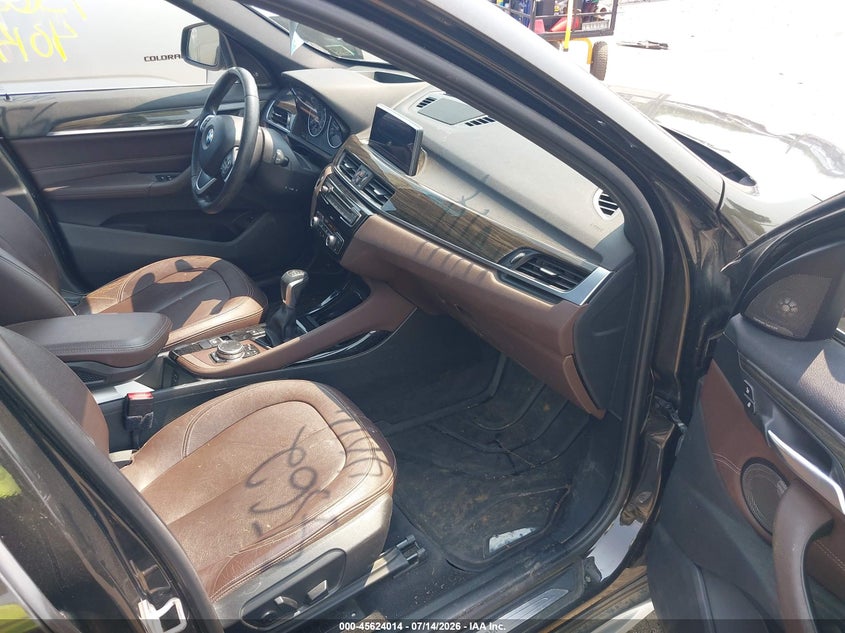 2016 BMW X1 VIN WBXHT3C35GP886287 IAAI salvage auction — NORMAL WEAR, Clear (Virginia), sold $1,775 on 2026-07-28 (photo 5)