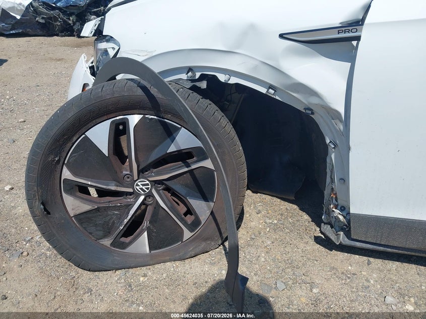 2022 Volkswagen Id.4 VIN WVGRMPE22NP070950 IAAI salvage auction — LEFT SIDE, Salvage (Massachusetts), sold $7,175 on 2026-08-14 (photo 6)