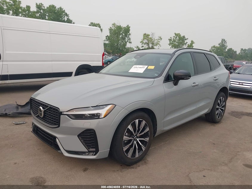 2024 Volvo Xc60 VIN YV4L12RK0R1822280 IAAI salvage auction — RIGHT FRONT, Salvage Title, sold $21,000 on 2026-08-14 (photo 2)