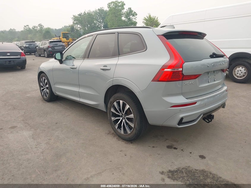2024 Volvo Xc60 VIN YV4L12RK0R1822280 IAAI salvage auction — RIGHT FRONT, Salvage Title, sold $21,000 on 2026-08-14 (photo 3)