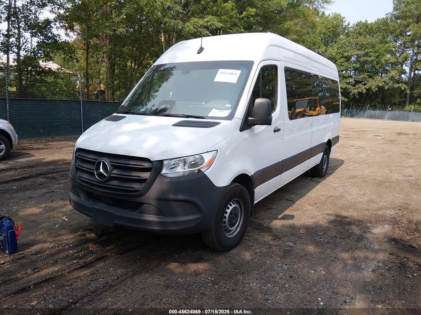 2025 Mercedes-benz Sprinter VIN W1Z4KGHY0ST203803 IAAI salvage auction — REAR END, Enterprise Vehicles Clear Only (Tennessee), sold $33,000 on 2026-07-30 (photo 2)